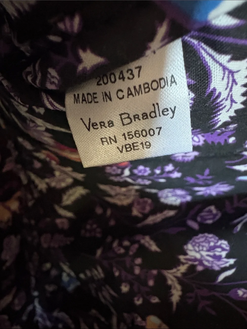 NWT Vera Bradley Floral Quilted Cosmetic Case Black Multicolor Foxwood print